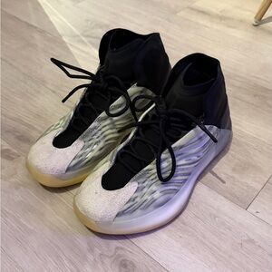 Yeezy Quantum QNTM Basketball Frozen Blue | Men’s 11 | Authentic | OG Box